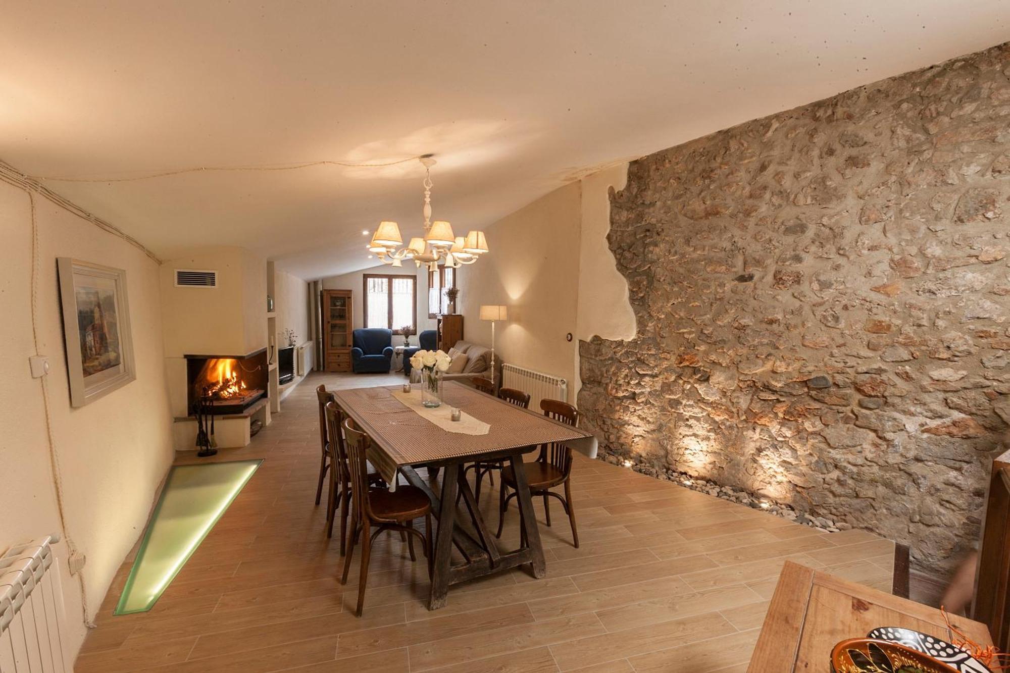 Three-Bedroom Apartment Mountain View